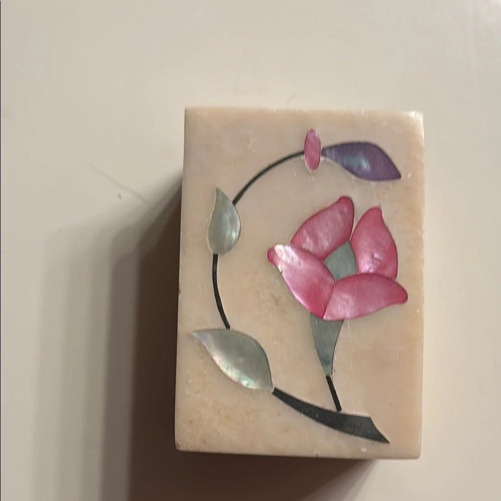 Vintage Floral Inlay Soapstone Dish - Picture 1 of 10